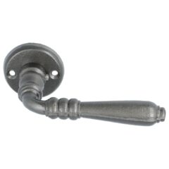 Set klinken ijzer blank inclusief rozetten