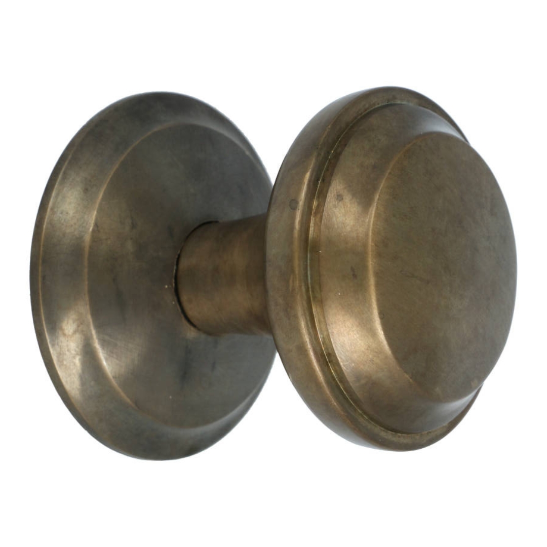 Voordeurknop Rond Met Rand op rozet messing Antiek