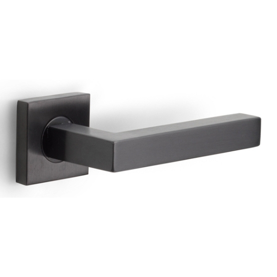 Deurklink BASICS BSQ1-G op vierkant rozet PVD gunmetal