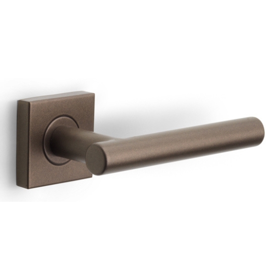 Deurklink BASICS LBVII-19BSQR53 op vierkant rozet brons