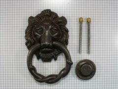 Deurklopper leeuwenkop, ijzer geroest