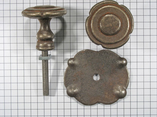 Knop ijzer geroest met rozet