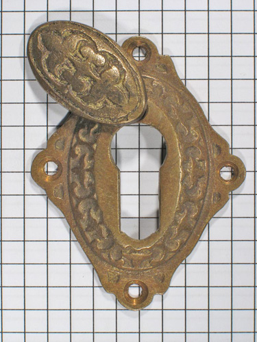 Sleutelplaat messing antiek met afdekplaatje.