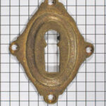 Sleutelplaat messing antiek bewerkt