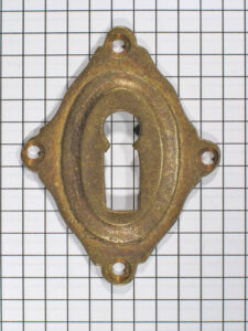Sleutelplaat messing antiek bewerkt