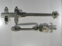 Staldeursluiting ijzer blank (grijs gelakt)