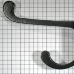 Hoed en jashaak ijzer zwart