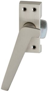 Raamsluiting + nok Ferraro links nikkel mat