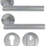 SKG3 Veiligheid Achterdeur Set Michel Rond Mat RVS