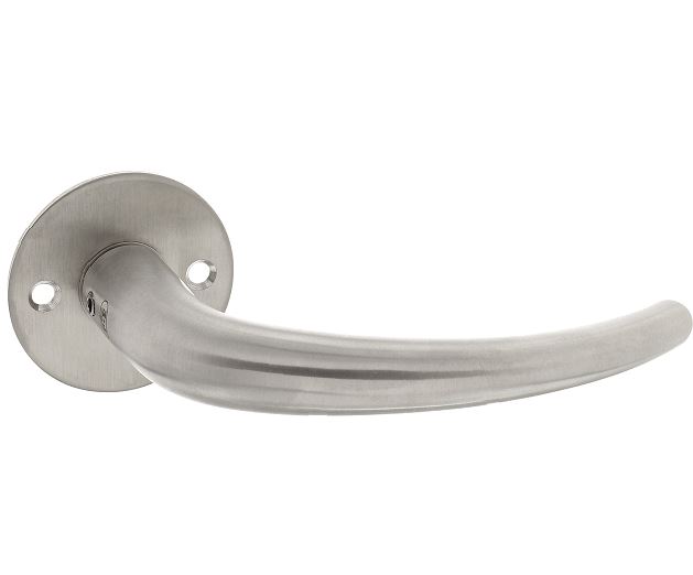 P+E Gatdeel deurkruk Sabel op ronde rozet 8mm stift rvs geborsteld