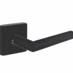 Set achterdeurbeslag vierkant deurkruk Jura met massieve rozetten rvs mat zwart