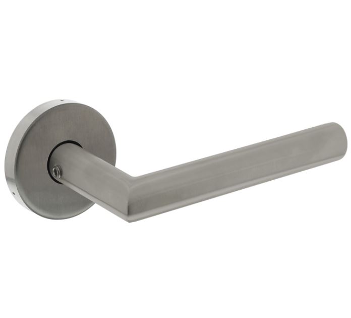 Set achterdeurbeslag rond deurkruk Jura met massieve rozetten rvs