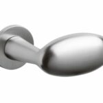 Olivari deurknop Blindo draaibaar rechts chroom mat