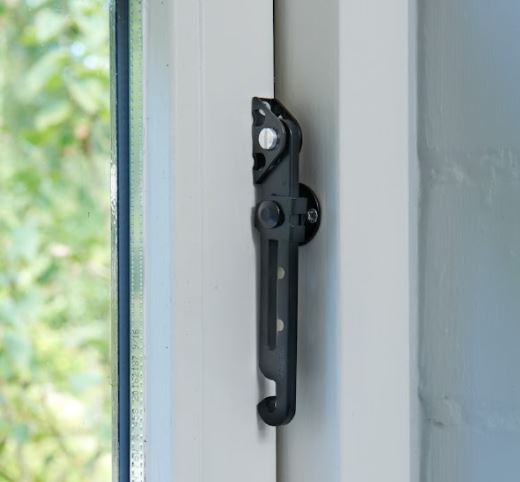 Secumax Raamuitzetter 720 Buitendraaiend Zwart