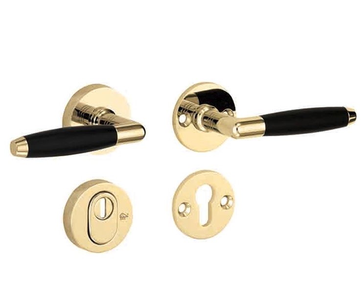 SKG3 kruk/kruk op rozet Ton Rechts + kerntrekbeveiliging messing gelakt/messing PVD