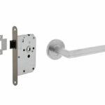 Intersteel deurbeslag set loopslot RVS + Deurkruk hoek 90° RVS