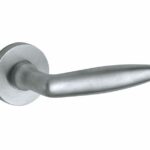 Deurkruk op geveerd rozet Dudok/Vivo mat chroom