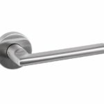 Deurkruk op rozet TIGO rvs mat