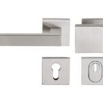 SKG3 knop/kruk Quattro op vierkant rozet links + kerntrekbeveiliging RVS