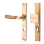 SKG3 PC55 knop/kruk op smalschild Bauhaus Links + kerntrekbeveiliging messing antiek