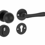 SKG3 knop/kruk op rozet Linea Rechts + kerntrekbeveiliging mat zwart