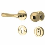 SKG3 knop/kruk op rozet Linea Links + kerntrekbeveiliging messing ongelakt