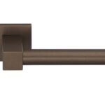 Deurkruk BOBBY EK101G Massief geveerd op rozet Brons