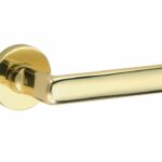 Deurkruk op geveerd rozet Padania/Vivo messing gelakt