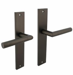 Intersteel deurkruk Bastian op langschild blind antraciet grijs