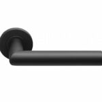 Deurkruk BASIC LBIIL-22 EN1906 op ronde rozet Mat Zwart