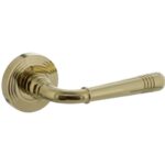 Intersteel deurkruk Helena op rozet met ril ø55x10 mm PVD messingkleur
