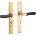 SKG3 PC55 kruk/kruk op smalschild Bauhaus ebben Rechts + kerntrekbeveiliging messing antiek