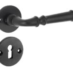 Deurkruk op rozet Gent inclusief sleutelplaatje ijzer zwart