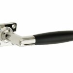 Deurkruk op ongeveerd vierkant rozet Ton ebben glans nikkel