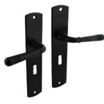 Intersteel deurkruk Helena op schild 230x44mm SL56 zwart