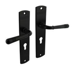 Intersteel deurkruk Helena op schild 230x44mm PC55 zwart