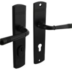 Intersteel achterdeurbeslag Helena kruk/kruk PC72 met kerntrek beveiliging zwart