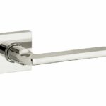 Deurkruk op geveerd rozet verdekt Piatto glans nikkel