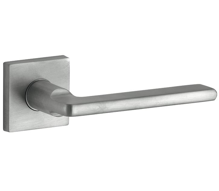 Deurkruk op geveerd rozet verdekt Piatto mat nikkel ongelakt