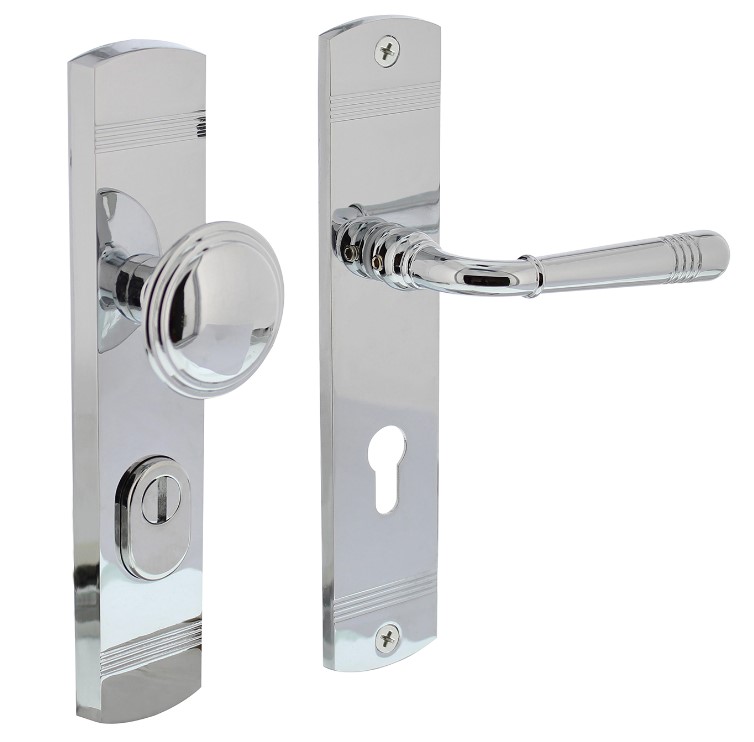 Intersteel voordeurbeslag Helena knop/kruk PC72 met kerntrek beveiliging chroom
