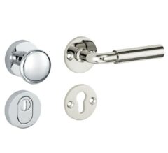 SKG3 knop/kruk op rozet Frankfurt Rechts + kerntrekbeveiliging glans nikkel/glans chroom