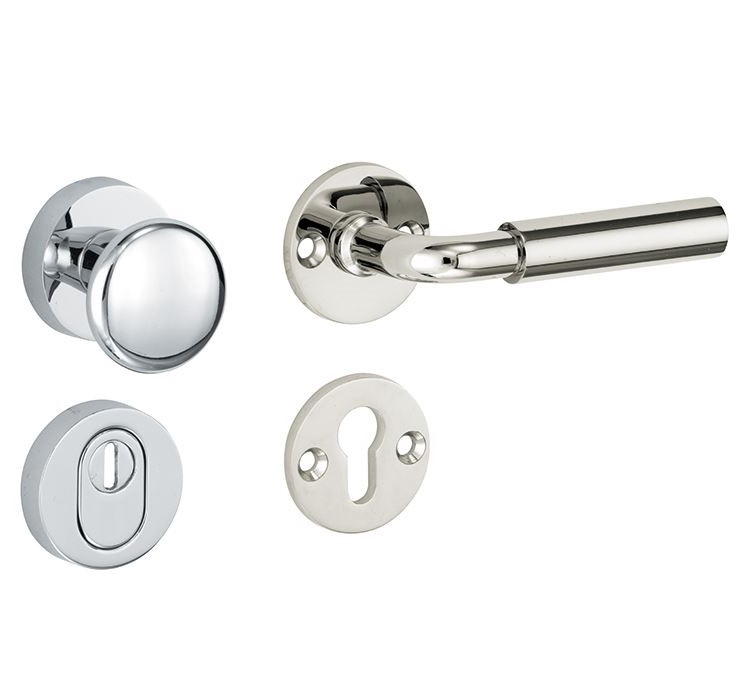 SKG3 knop/kruk op rozet Frankfurt Rechts + kerntrekbeveiliging glans nikkel/glans chroom