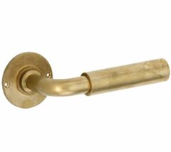 Deurkruk op ongeveerd rozet Frankfurt/Chemin de Fer messing antiek