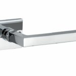 Deurkruk op ongeveerd rozet Kare/Bauhaus glans chroom