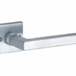 Deurkruk op ongeveerd rozet Kare/Bauhaus mat chroom