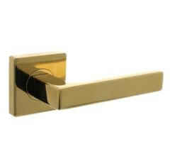 Intersteel Deurkruk Hera op vierkant rozet PVD messingkleur