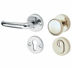 SKG3 knop/kruk op rozet Halfsabel Links + kerntrekbeveiliging glans nikkel/glans chroom