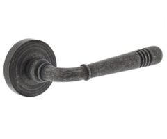 Intersteel enkele deurkruk rechts Helena op rozet oud grijs