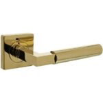 Intersteel Deurkruk Baustil op vierkant rozet PVD messingkleur