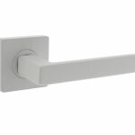 Intersteel Deurkruk Hera Op Vierkant Rozet Wit